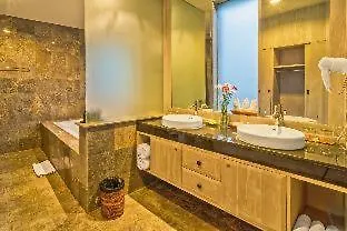 Labak River By Eps Hotel 4*